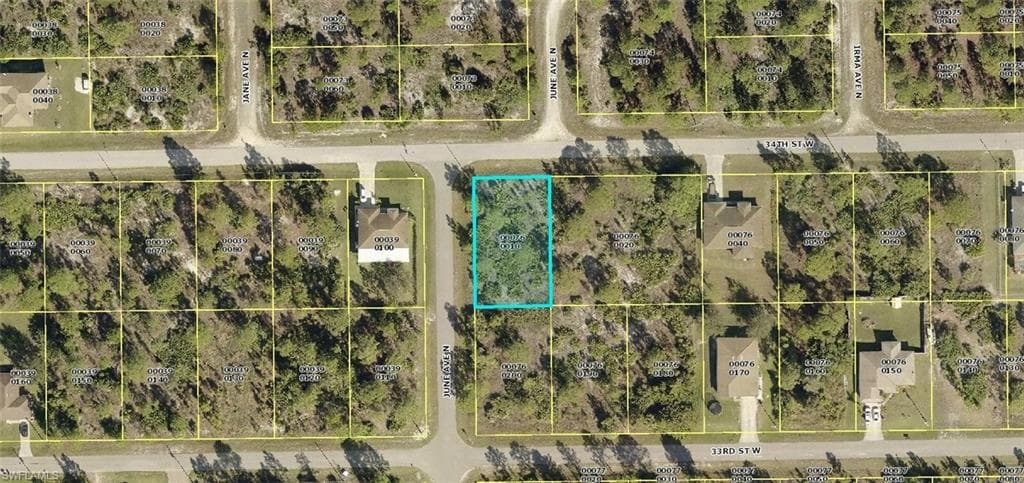 2819 34th ST W LEHIGH ACRES, FL 33971