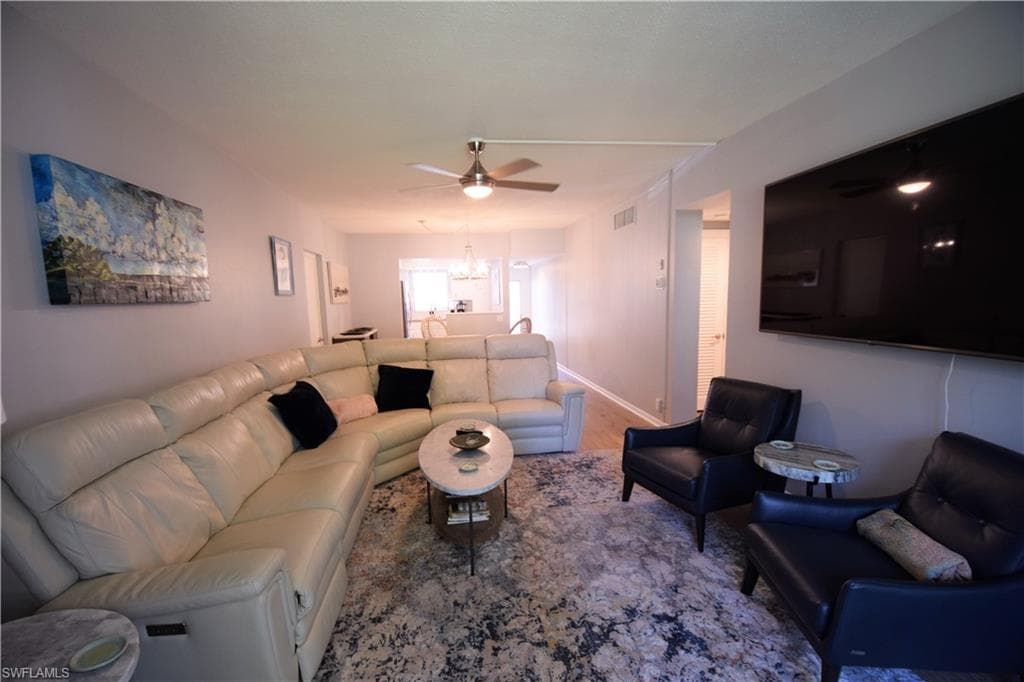 403 SE 43rd TER 4 CAPE CORAL, FL 33904