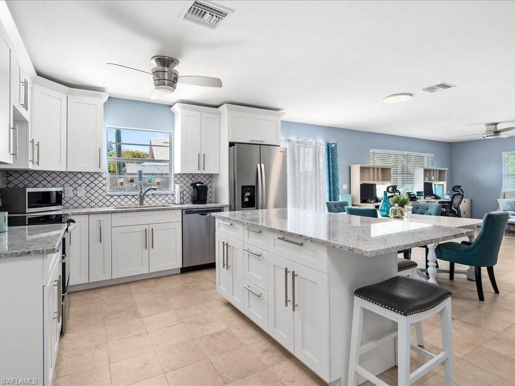 4751 Dorando DR NAPLES, FL 34103