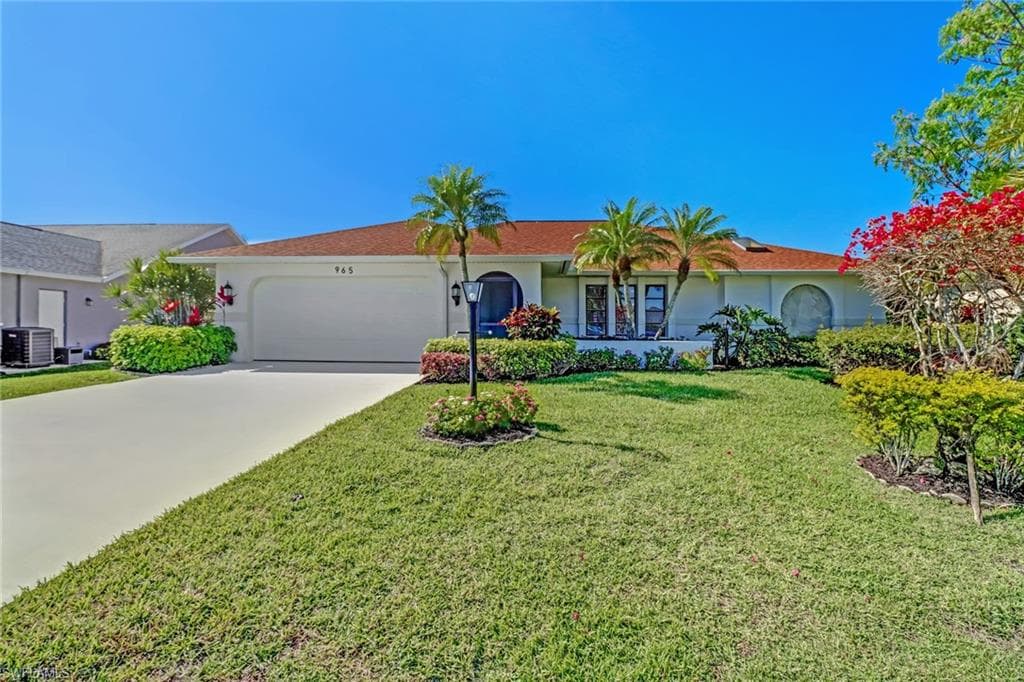 965 Moon Lake DR NAPLES, FL 34104