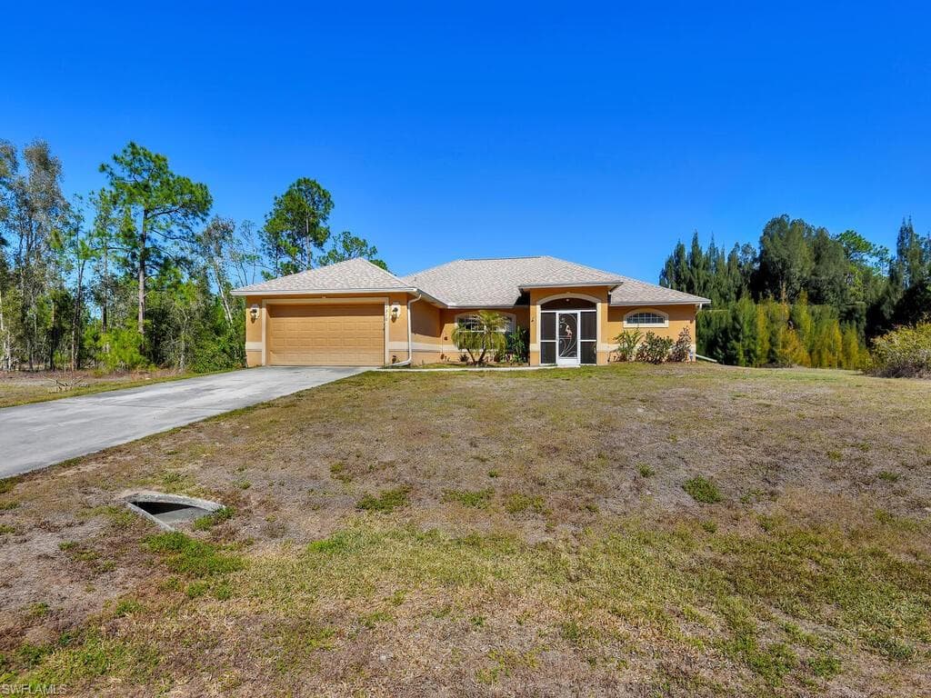 1310 & 1308 Mcarthur AVE LEHIGH ACRES, FL 33972
