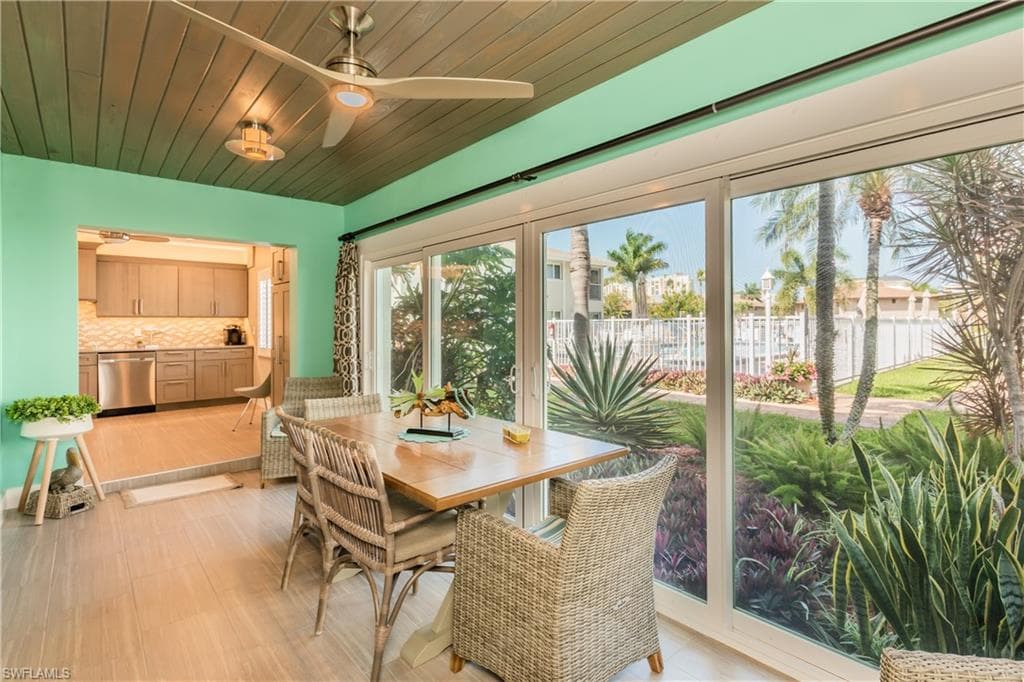 920 Collier CT C2 MARCO ISLAND, FL 34145