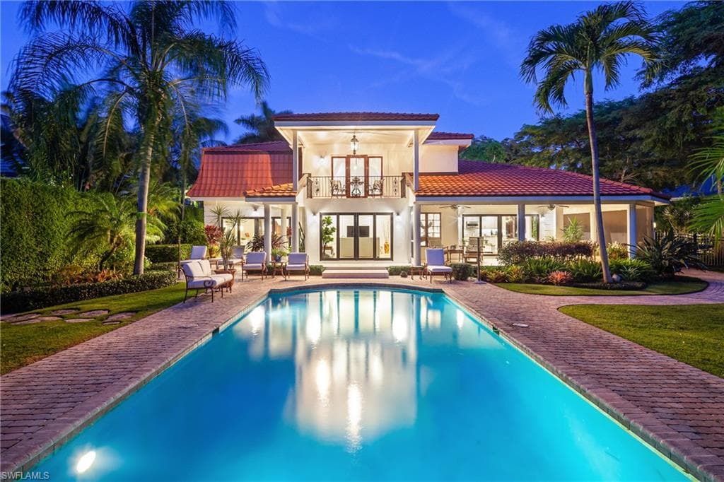 3232 GREEN DOLPHIN LN NAPLES, FL 34102