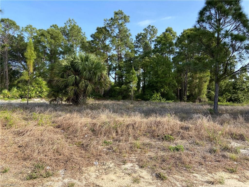 3716 39th ST SW LEHIGH ACRES, FL 33976