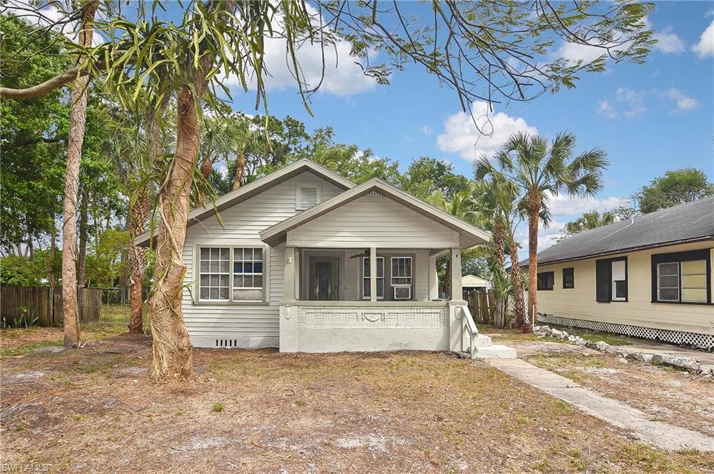 2263 Franklin ST FORT MYERS, FL 33901