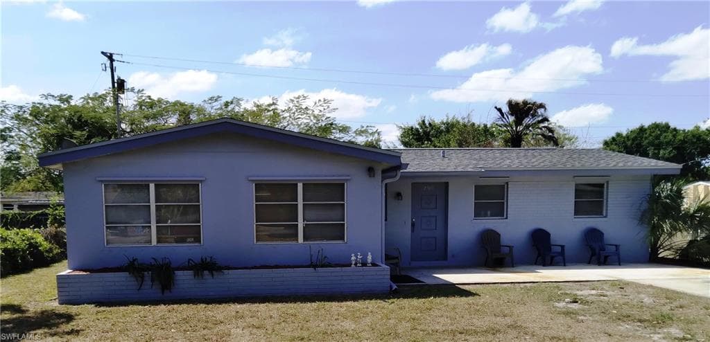 2560 Hunter ST FORT MYERS, FL 33901