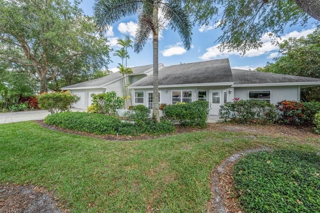 2198 Majestic CT N NAPLES, FL 34110