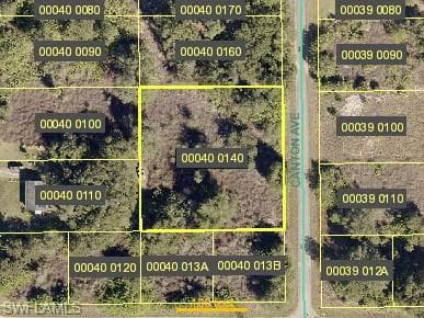 1903 Canton AVE LEHIGH ACRES, FL 33972