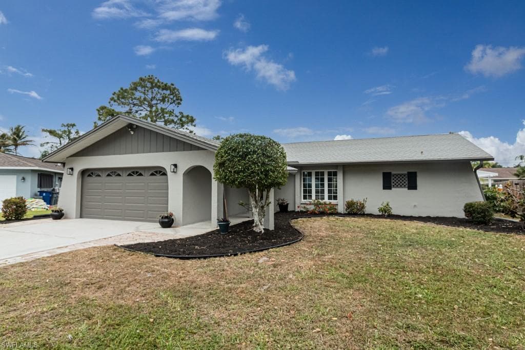 3734 Tomlinson ST BONITA SPRINGS, FL 34134