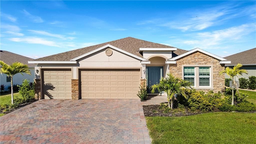 3396 Acapulco CIR CAPE CORAL, FL 33909