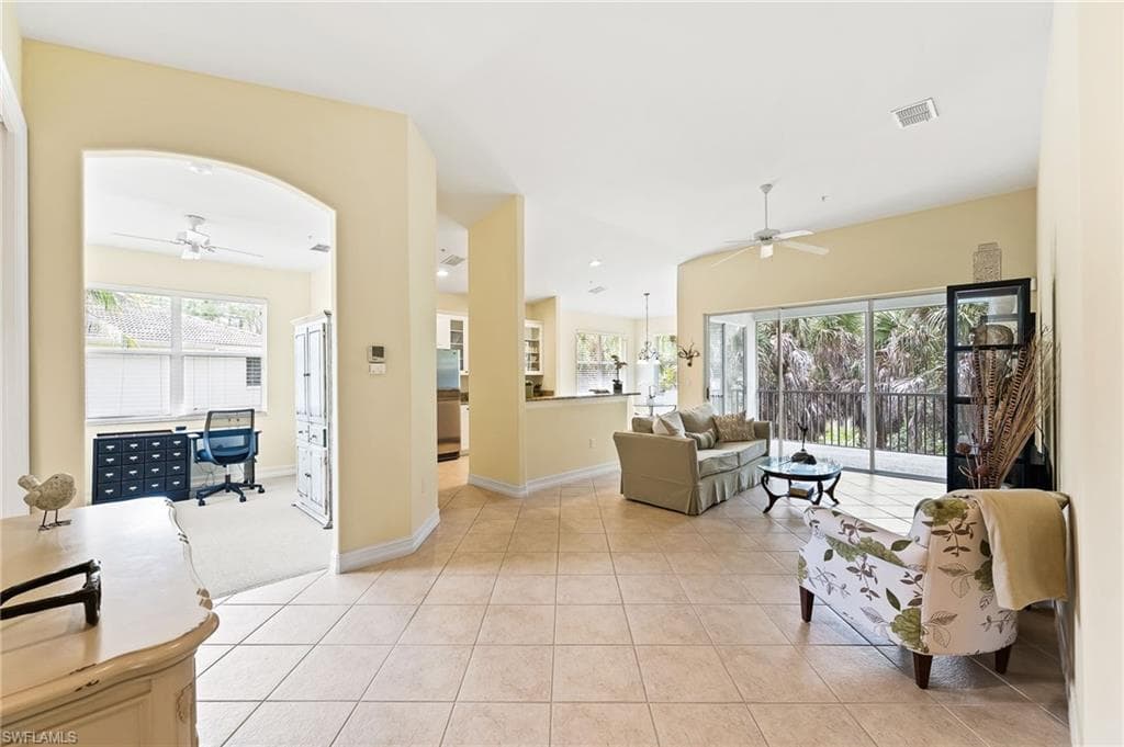 1720 Tarpon Bay DR S 3-201 NAPLES, FL 34119