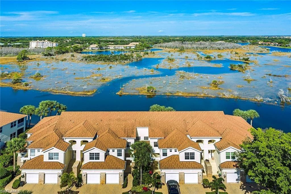 25000 Cypress Hollow CT 103 BONITA SPRINGS, FL 34134