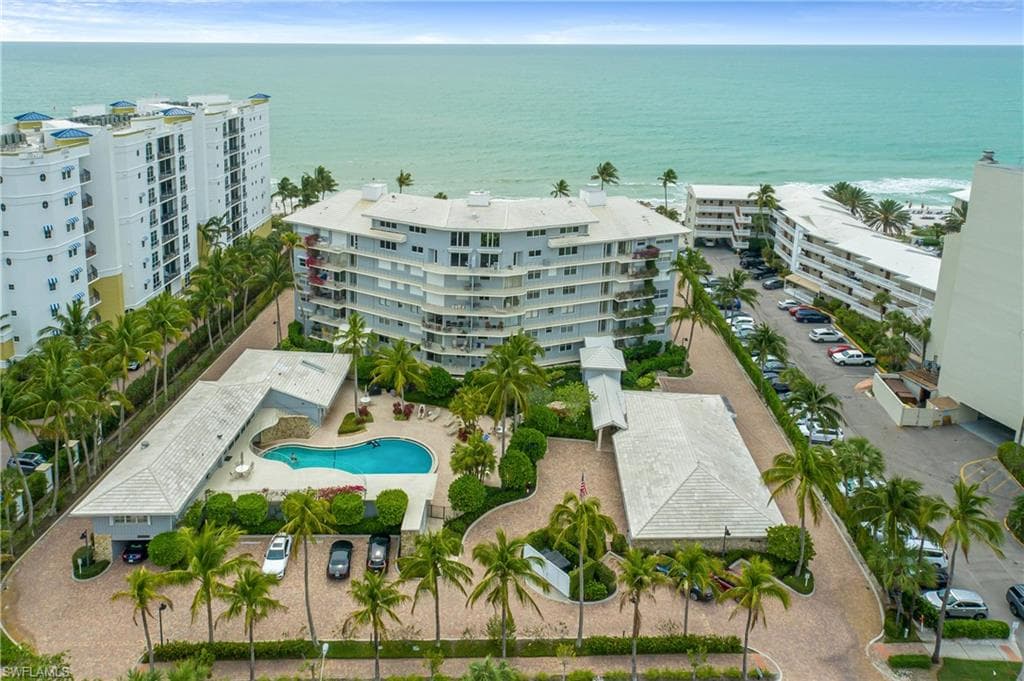 1851 Gulf Shore BLVD N 102 NAPLES, FL 34102