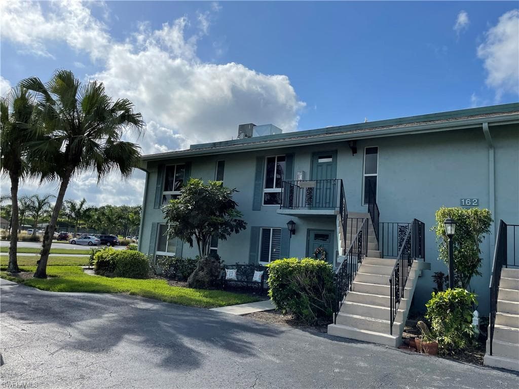 162 Teryl RD 4 NAPLES, FL 34112