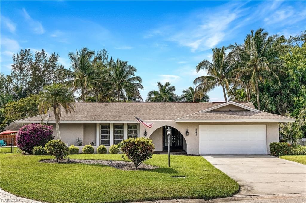 5678 Eichen CIR W FORT MYERS, FL 33919