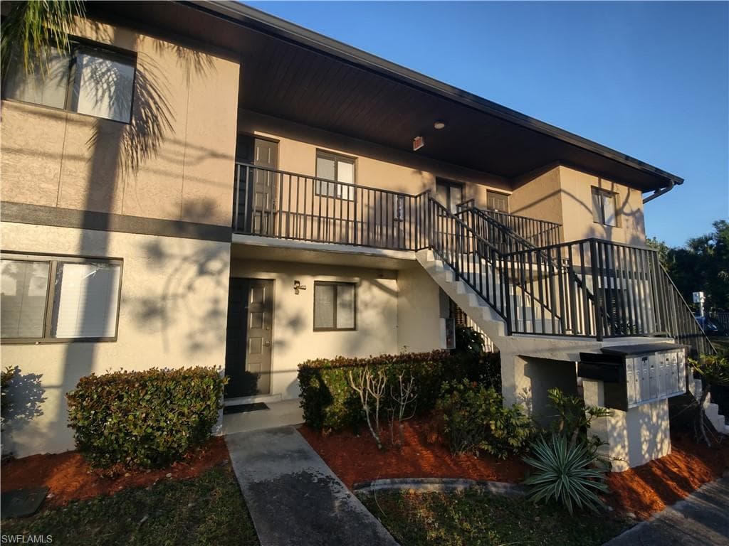 1211 Barrett RD 1107 NORTH FORT MYERS, FL 33903