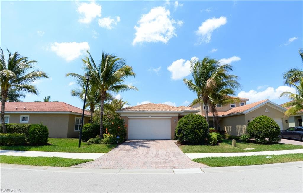 3564 Brittons CT FORT MYERS, FL 33916