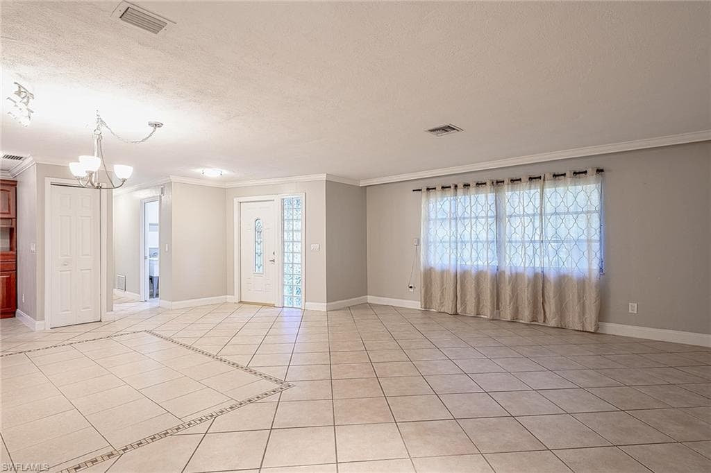 4469 Lakewood BLVD NAPLES, FL 34112