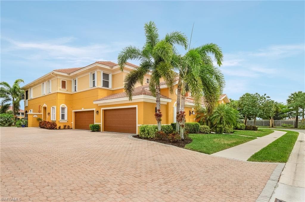225 Shadroe Cove CIR 1403 CAPE CORAL, FL 33991