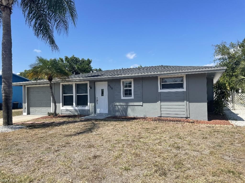 936 Ridgeway DR NORTH FORT MYERS, FL 33903