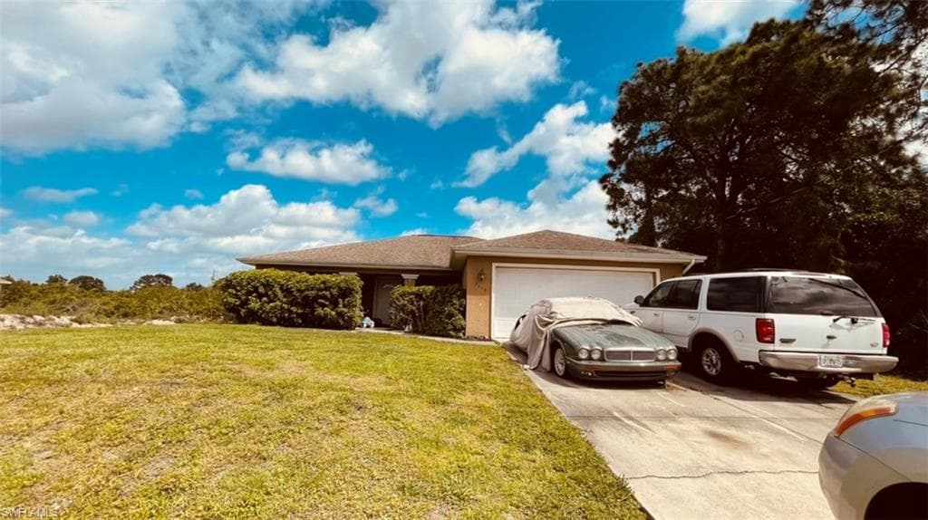 3116 41st ST SW LEHIGH ACRES, FL 33976