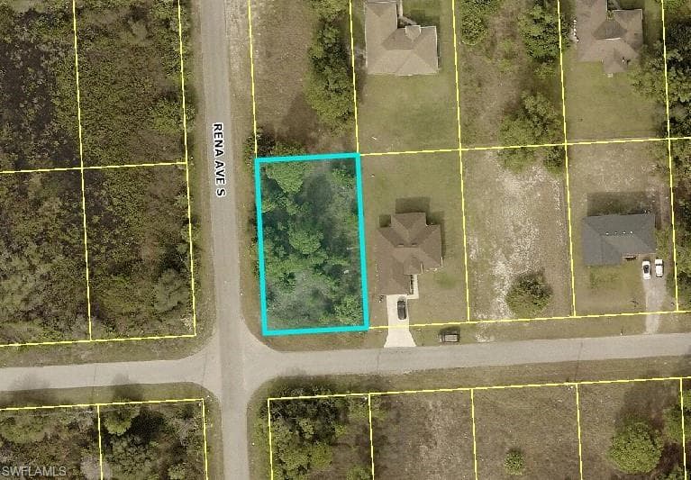 3218 28th ST SW LEHIGH ACRES, FL 33976