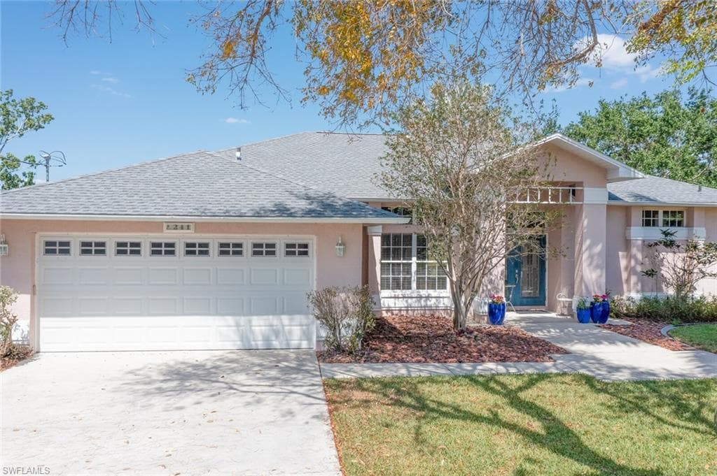 241 SE 10th TER CAPE CORAL, FL 33990