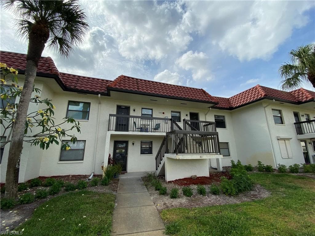 4146 27th CT SW 203 NAPLES, FL 34116
