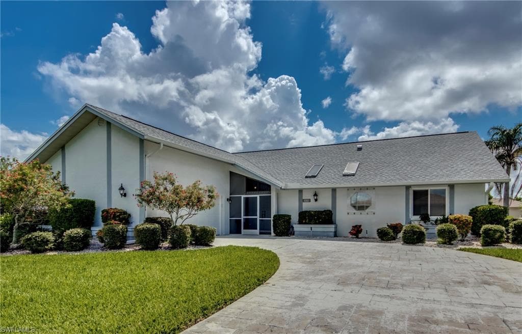 2609 SE 20th PL CAPE CORAL, FL 33904