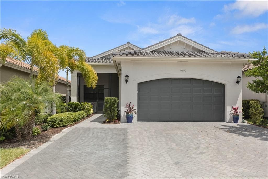 11643 Riverstone LN FORT MYERS, FL 33913