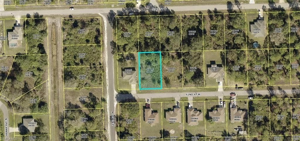 2716 52nd ST W LEHIGH ACRES, FL 33971