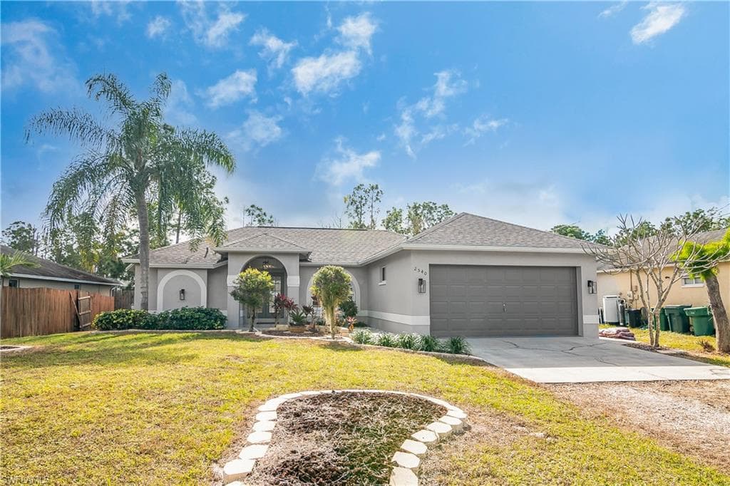 2540 31st AVE NE NAPLES, FL 34120