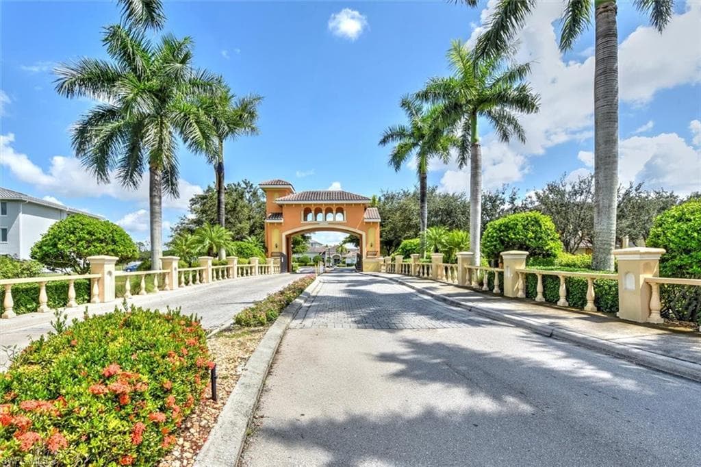 3956 Pomodoro CIR 102 CAPE CORAL, FL 33909