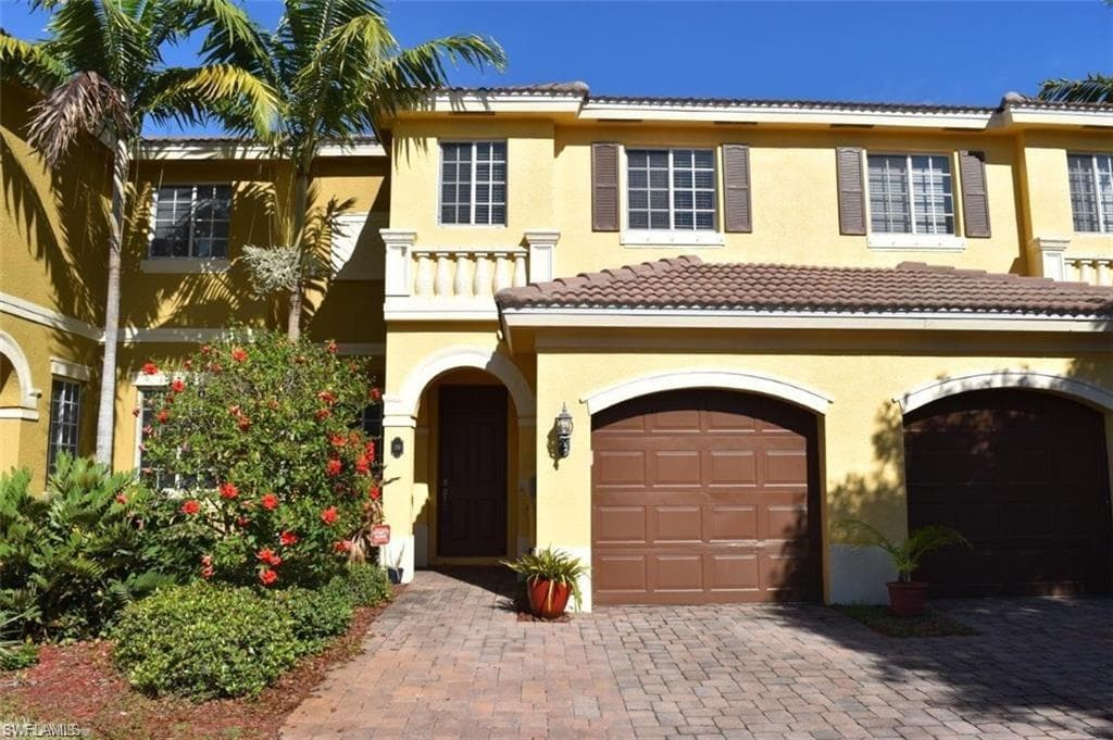 10200 Olivewood WAY 39 ESTERO, FL 33928