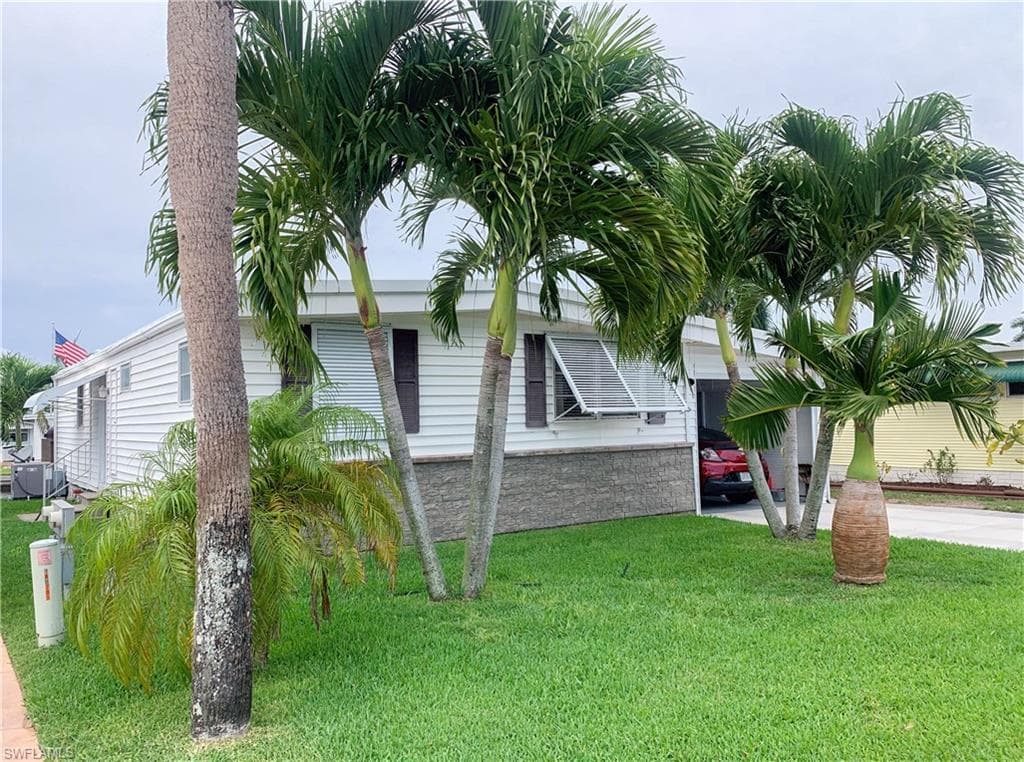 11320 Bougainvillea LN FORT MYERS BEACH, FL 33931