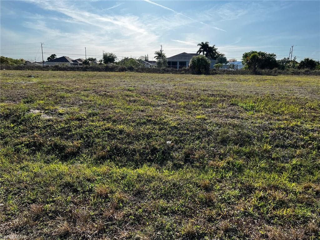 1430 NE 21st AVE CAPE CORAL, FL 33909