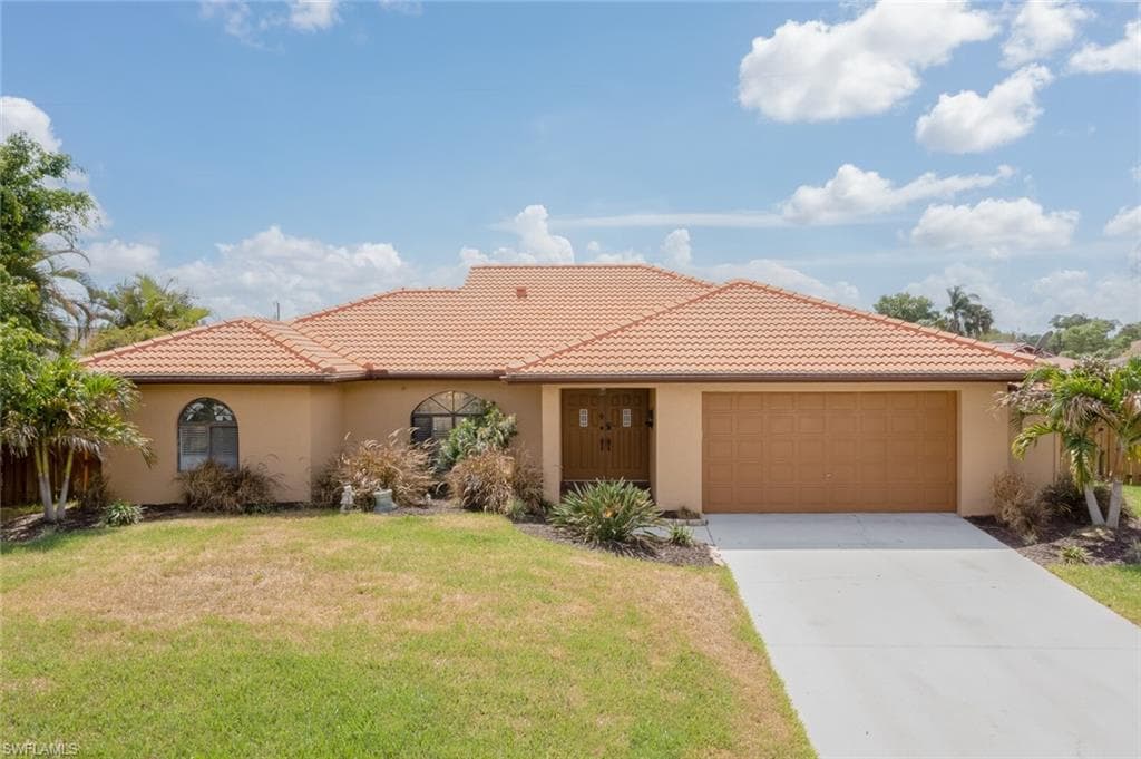 1823 Stevenson RD NORTH FORT MYERS, FL 33917