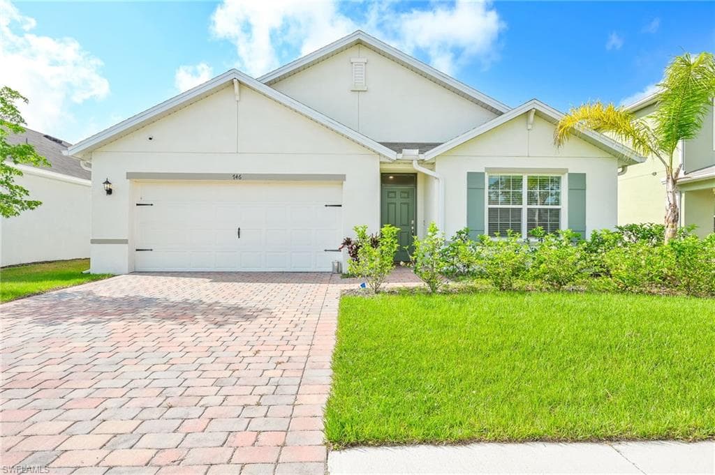 746 Hadley PL W NAPLES, FL 34104
