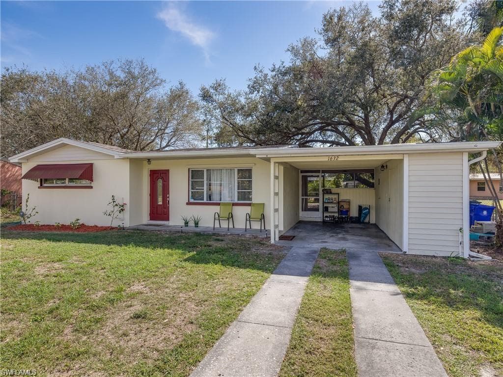 1632 Moreno AVE FORT MYERS, FL 33901