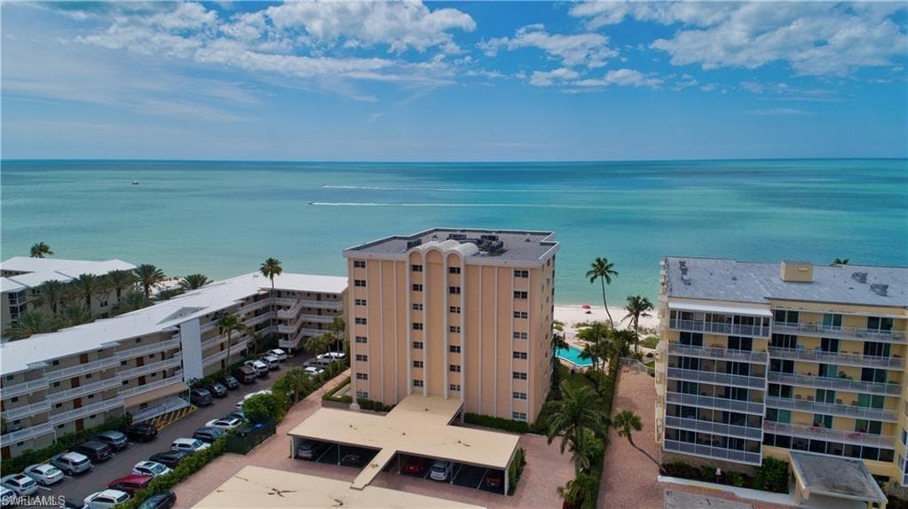 1919 Gulf Shore BLVD N 604 NAPLES, FL 34102