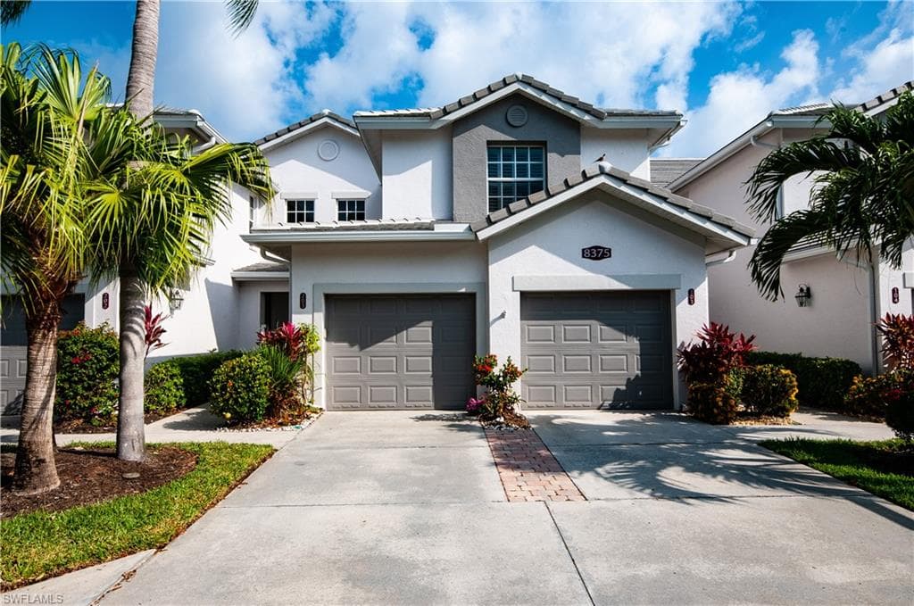 8375 Whisper Trace LN M-203 NAPLES, FL 34114