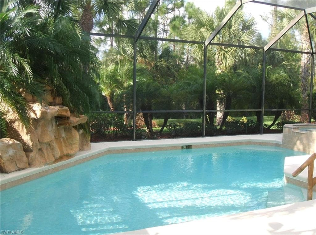 9022 Shadow Glen WAY FORT MYERS, FL 33913