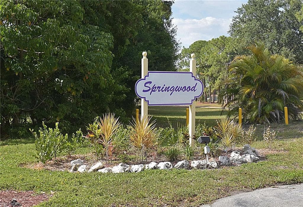 1390 Green Valley CIR 1103 NAPLES, FL 34104