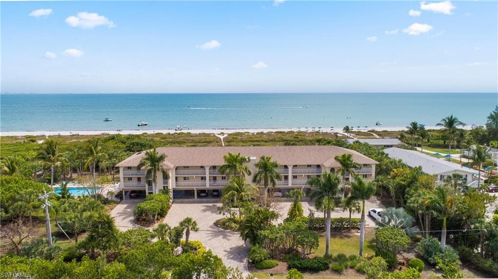 527 E Gulf DR 107 SANIBEL, FL 33957