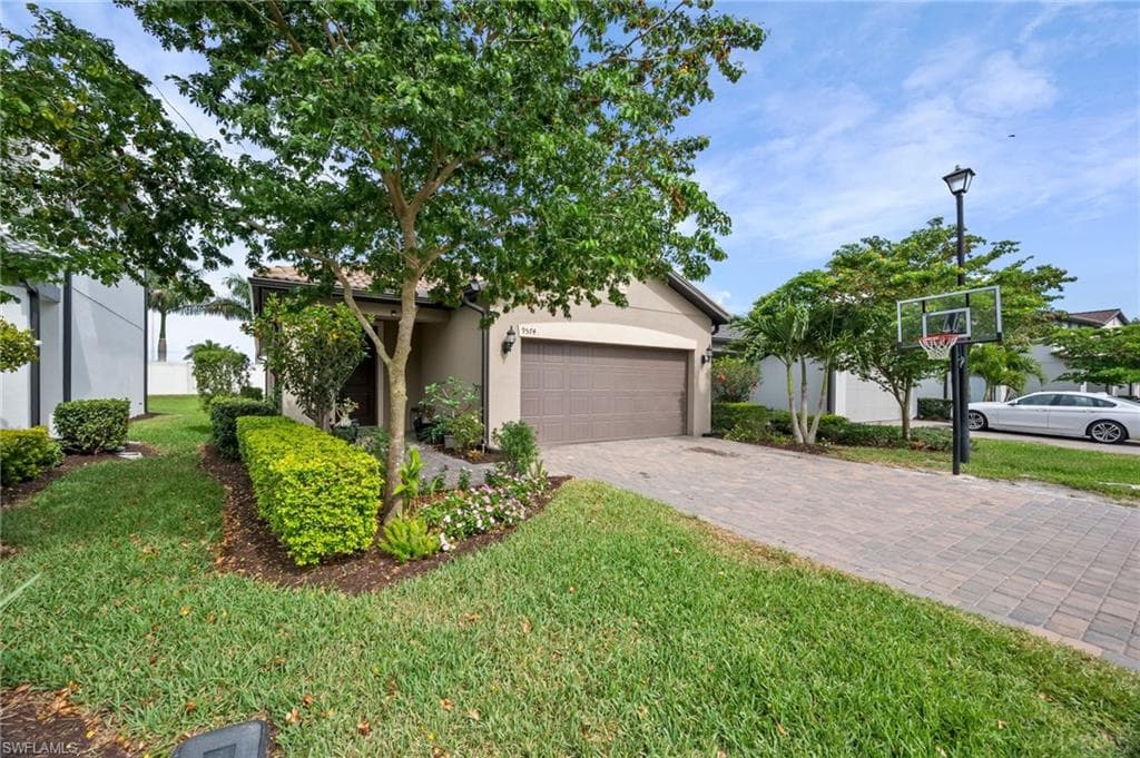 9574 Bexley DR FORT MYERS, FL 33967
