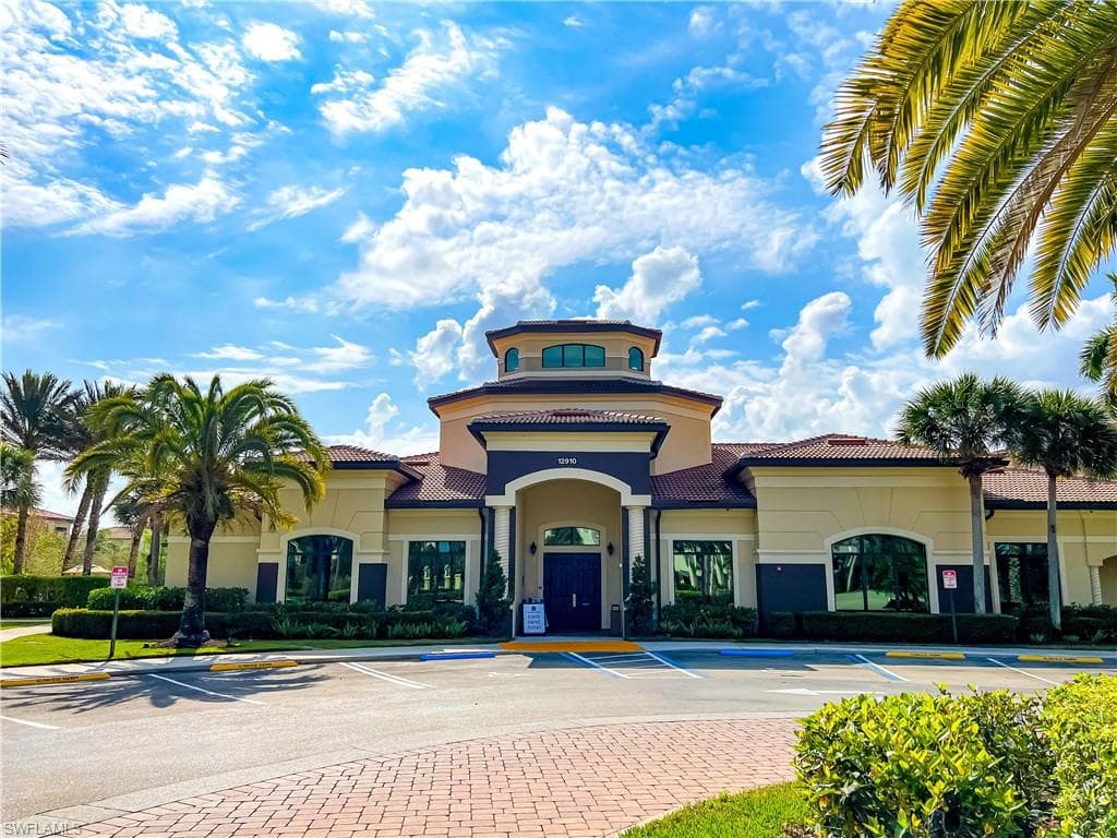 12950 Positano CIR 202 NAPLES, FL 34105