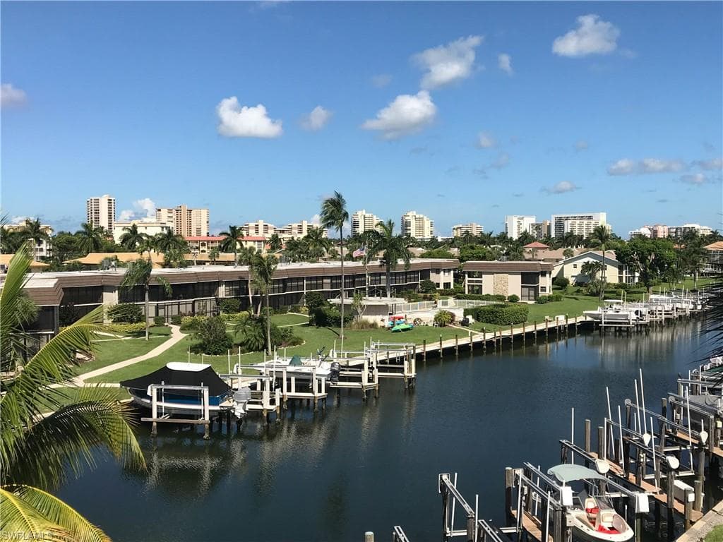 900 Collier CT 404 MARCO ISLAND, FL 34145
