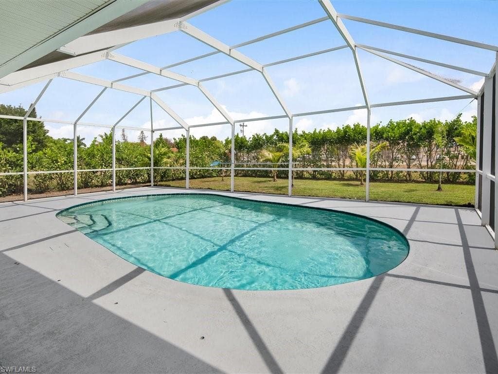 3703 8th PL CAPE CORAL, FL 33904
