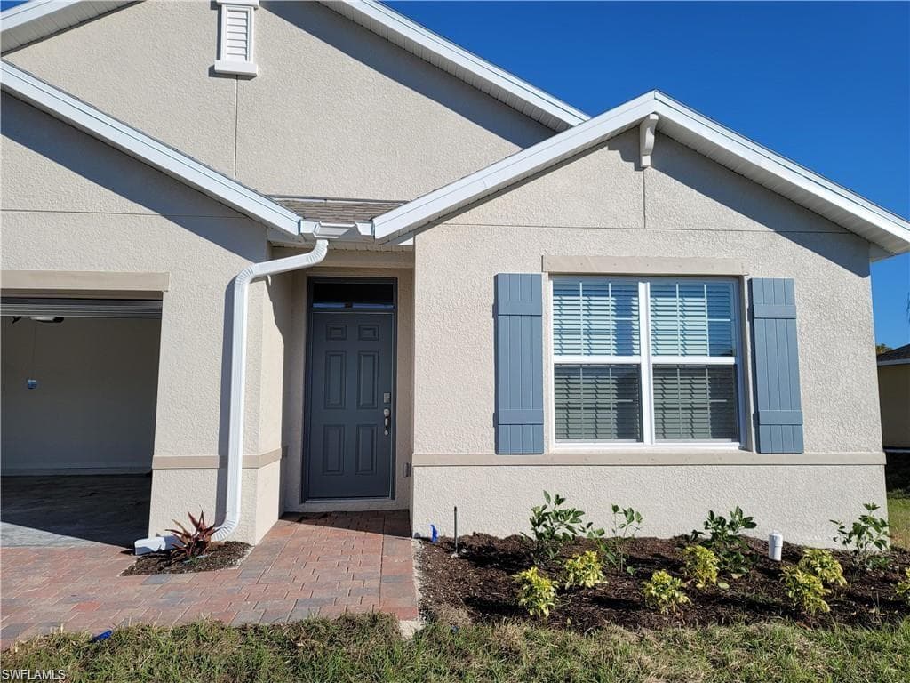 334 SW 25th AVE CAPE CORAL, FL 33991