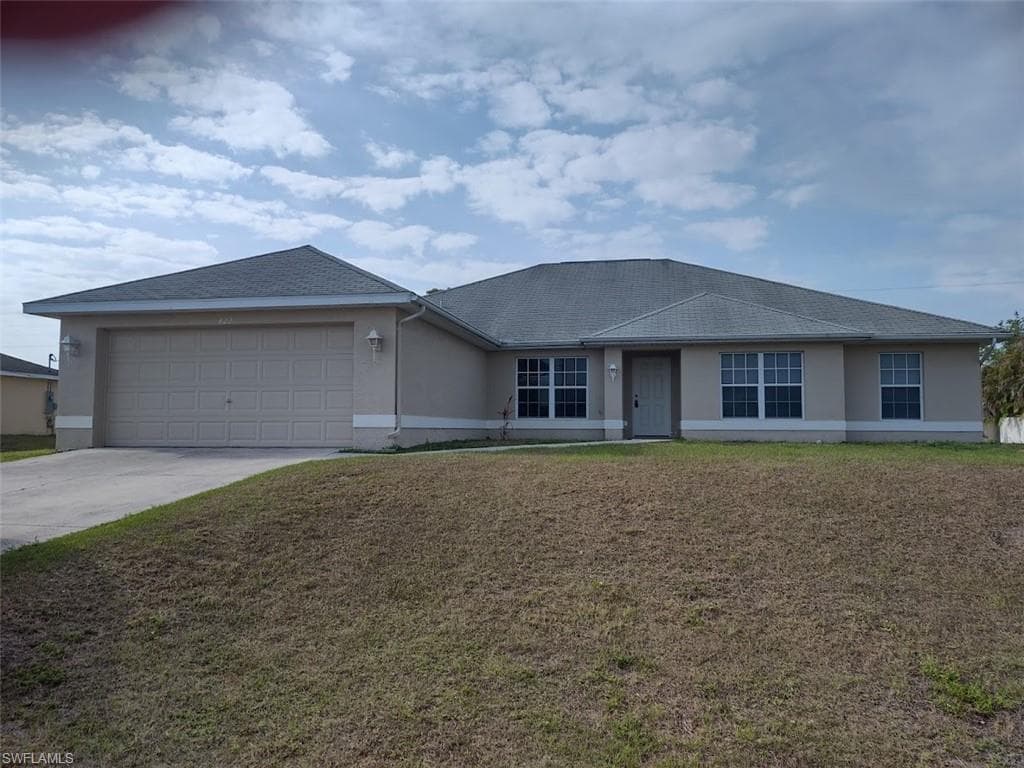 422 NW 7th TER CAPE CORAL, FL 33993